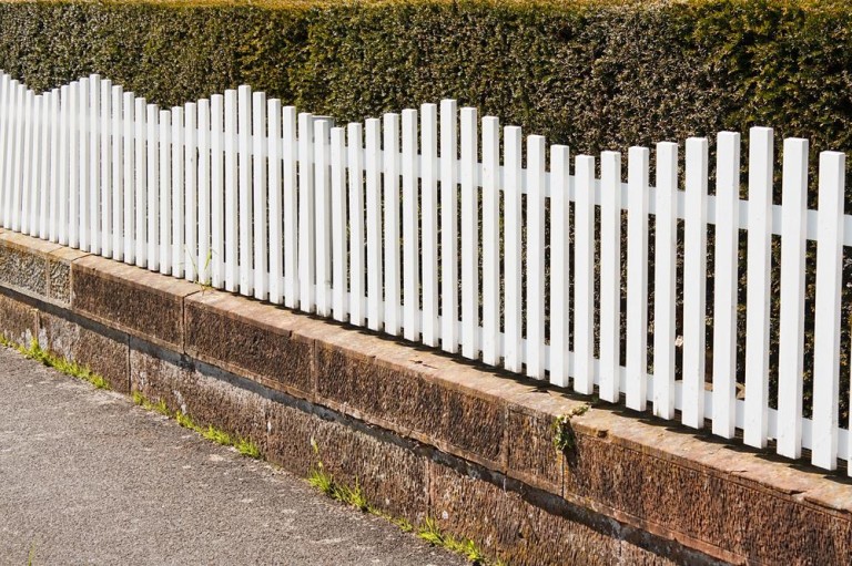 Comment réussir l'installation d'une clôture à Châteaudun ?