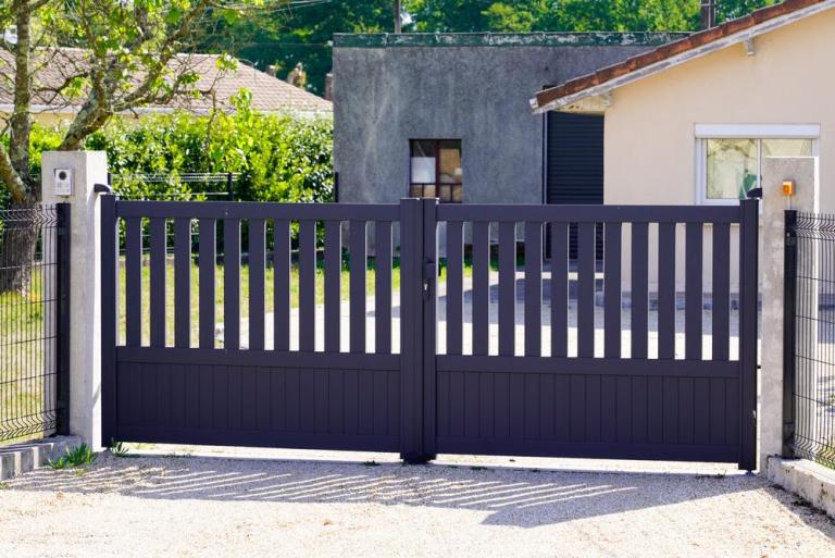 Bien choisir et réussir l'installation de votre portail à Châteaudun